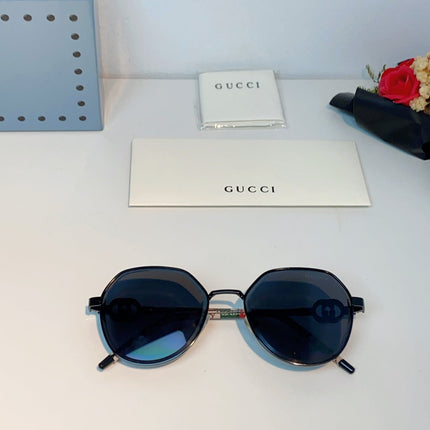 GUCCI 26S POLYGONAL FRAME IN METAL 426445