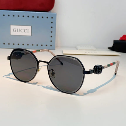 GUCCI 26S POLYGONAL FRAME IN METAL 426445