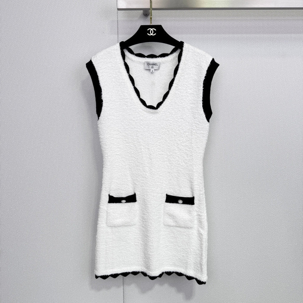 CHANEL 25S VEST DRESS 577
