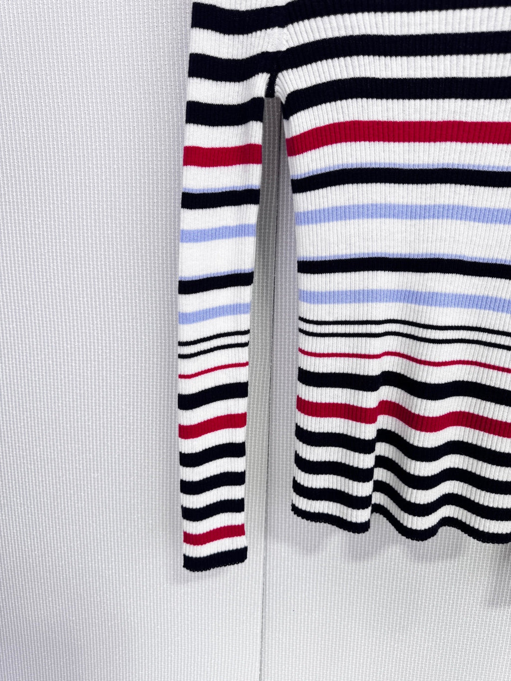 CHANEL 25S COLLARED SWEATER 578