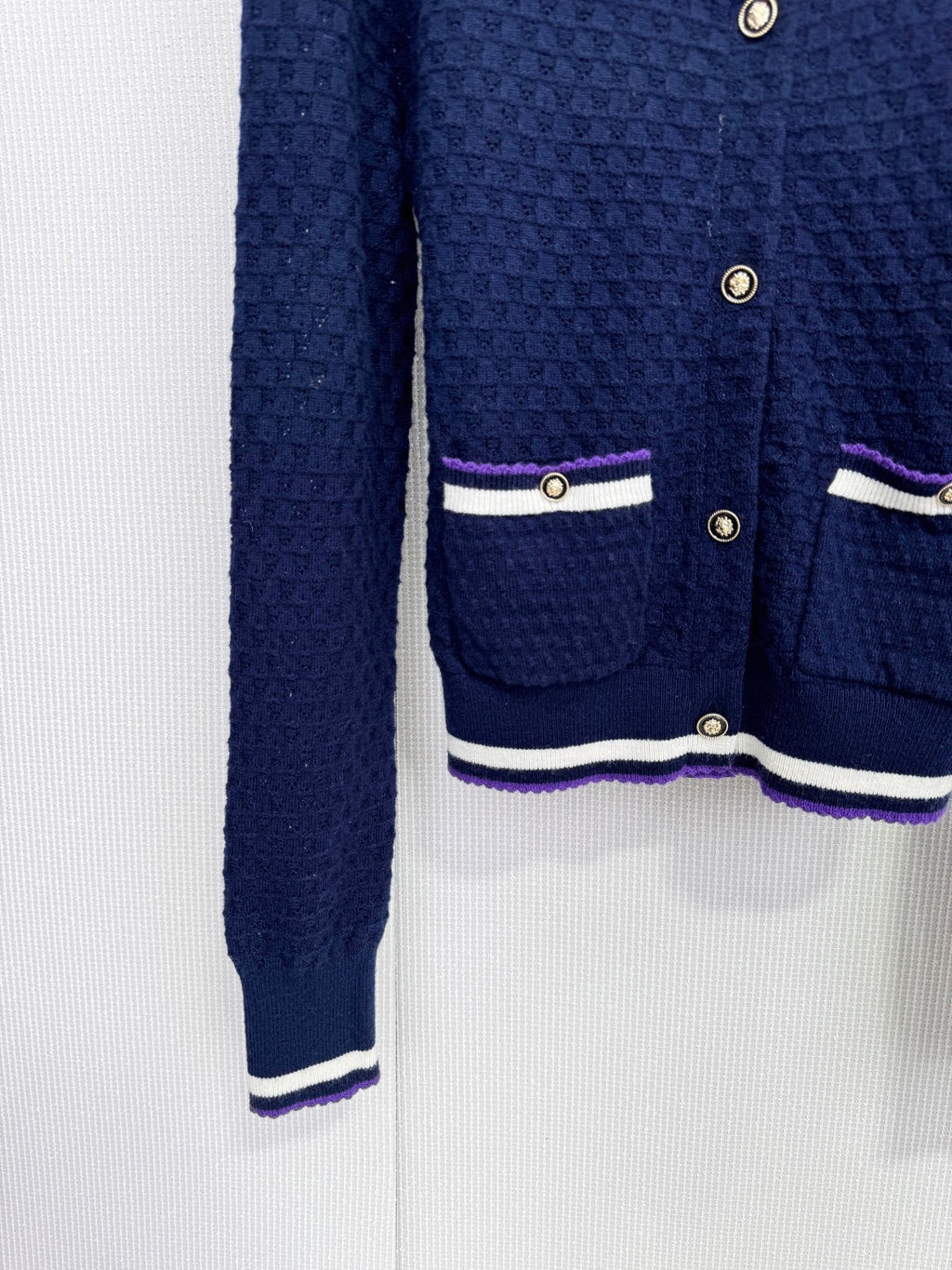 CHANEL 25S CARDIGAN 584