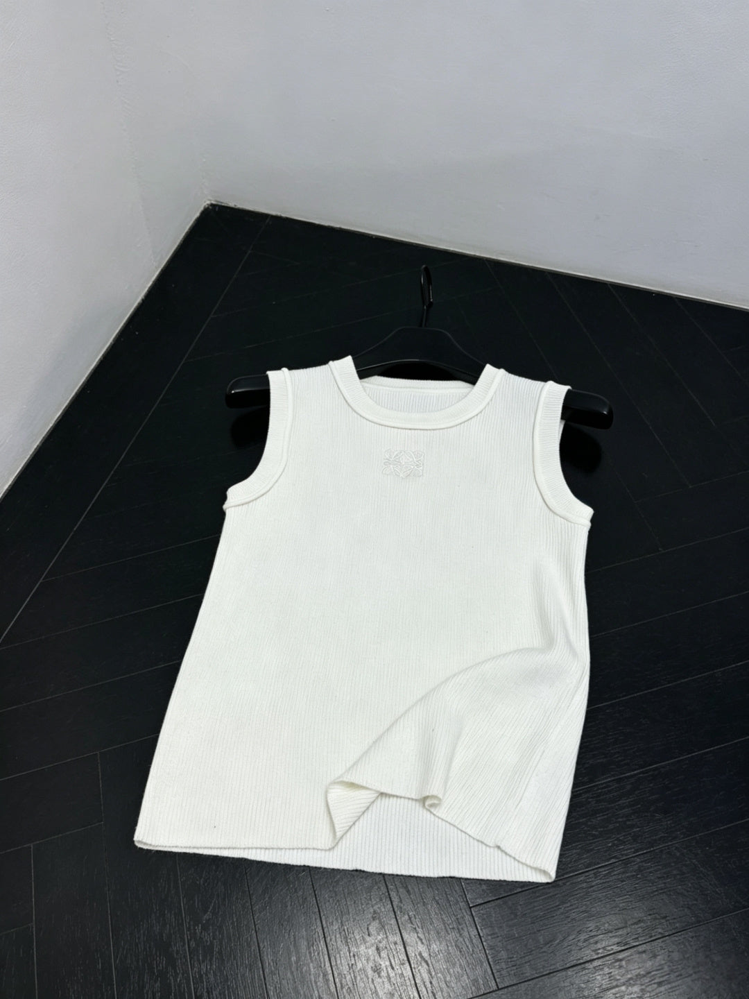LOEWE 26S TANK TOP 515
