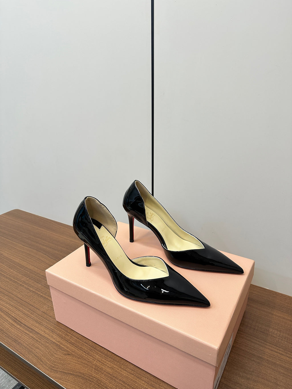 IRIZA PUMPS 85MM IN BLACK PATENT CALFSKIN