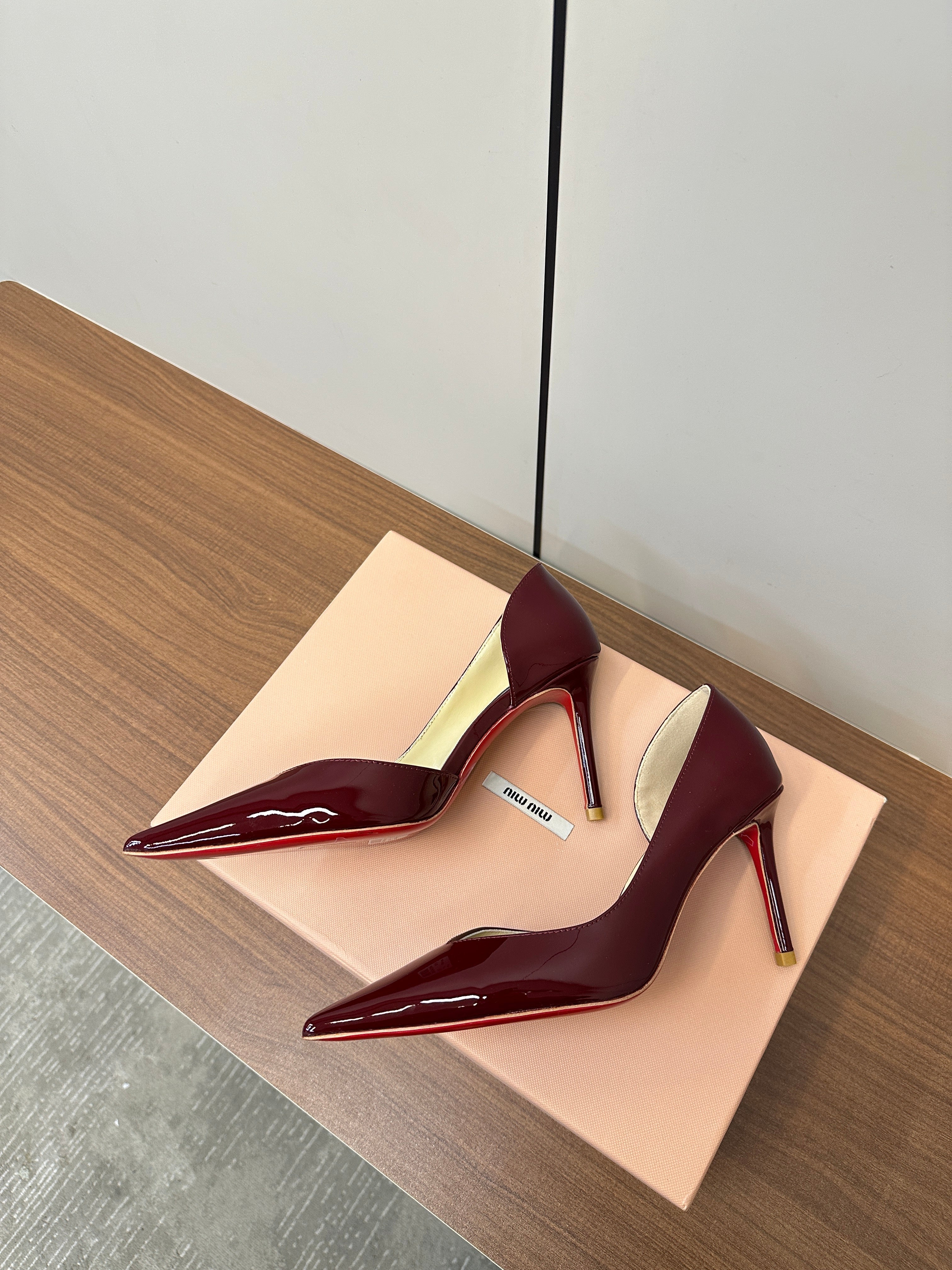 IRIZA PUMPS 85MM IN BURGUNDY PATENT CALFSKIN
