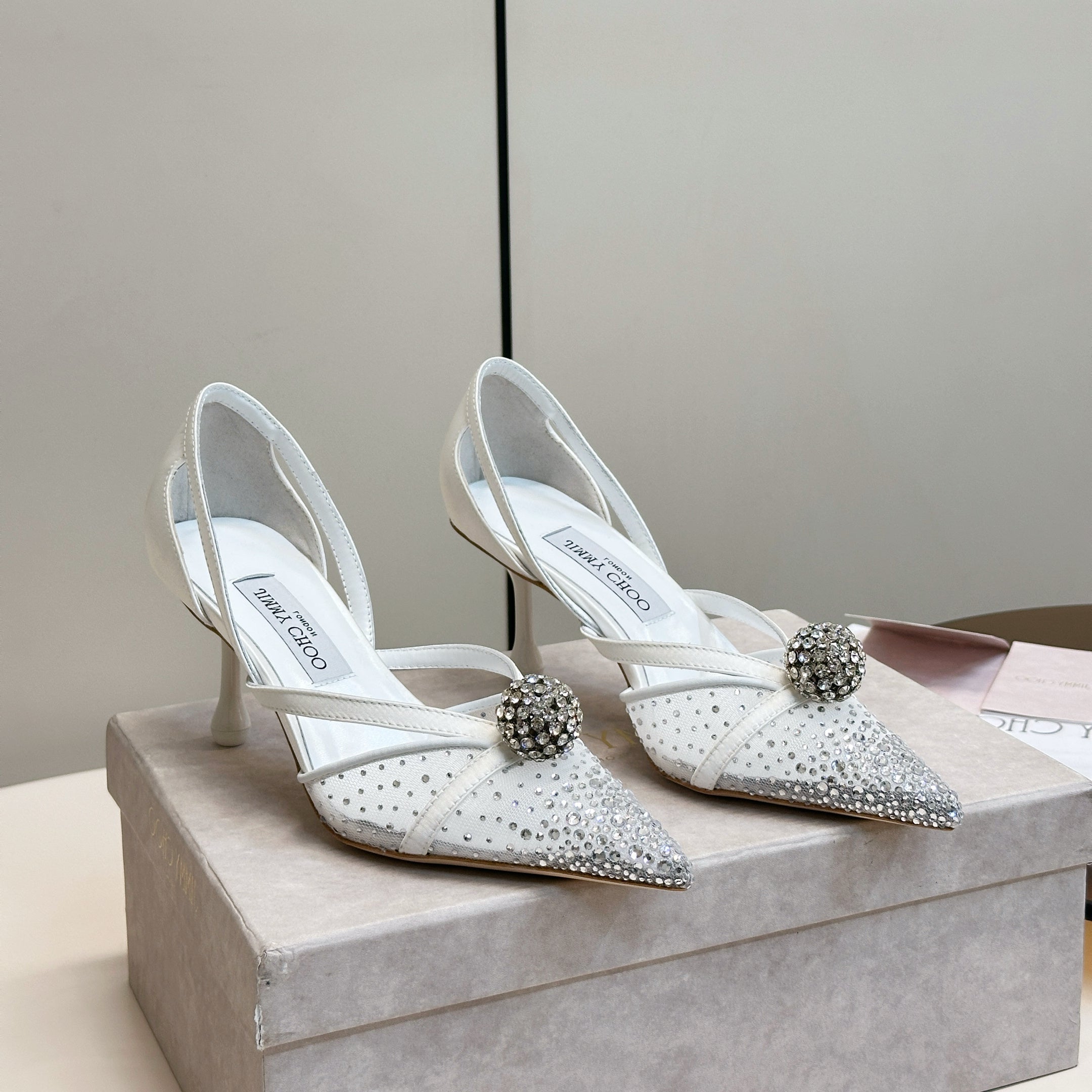 JIMMY CHOO 26S POINTED-TOE HIGH HEELS IN WHITE CRYSTAL EMBELLISHMENT