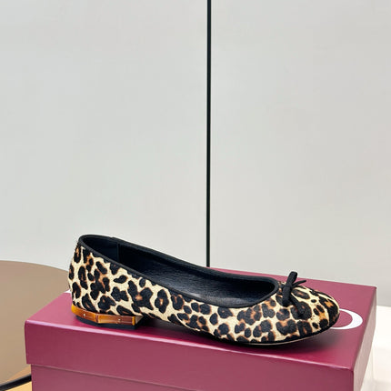 GUCCI 26S ROUND TOE BALLET FLATS IN LEOPARD PRINT CALF HAIR