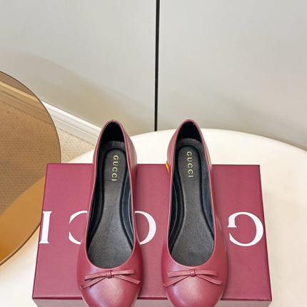 GUCCI 26S ROUND TOE BALLET FLATS IN DARK RED LAMBSKIN