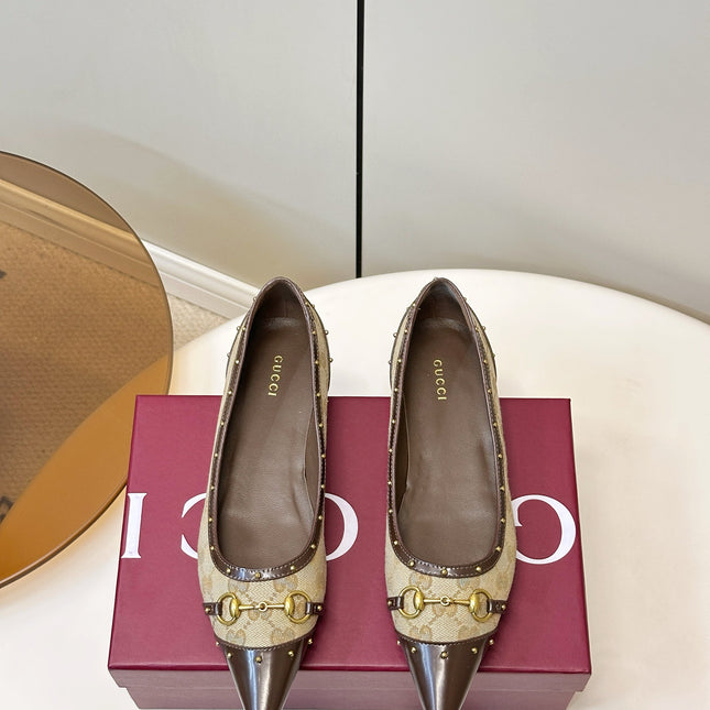 GUCCI 26S STUD BALLET FLATS IN BEIGE CANVAS AND BROWN CALFSKIN