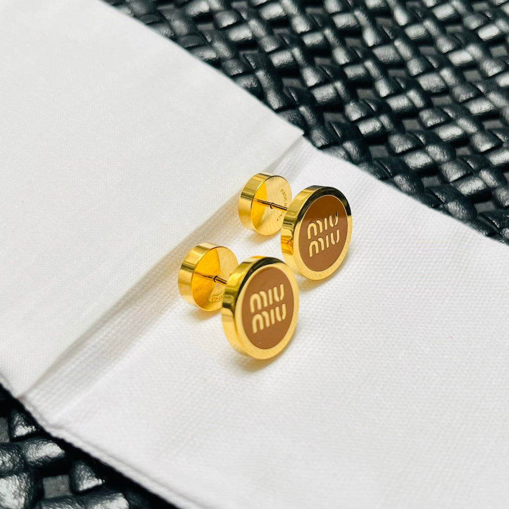 MIUMIU 26S ROUND LOGO STUD EARRINGS IN BROWN ENAMEL AND GOLD TONE METAL 626876