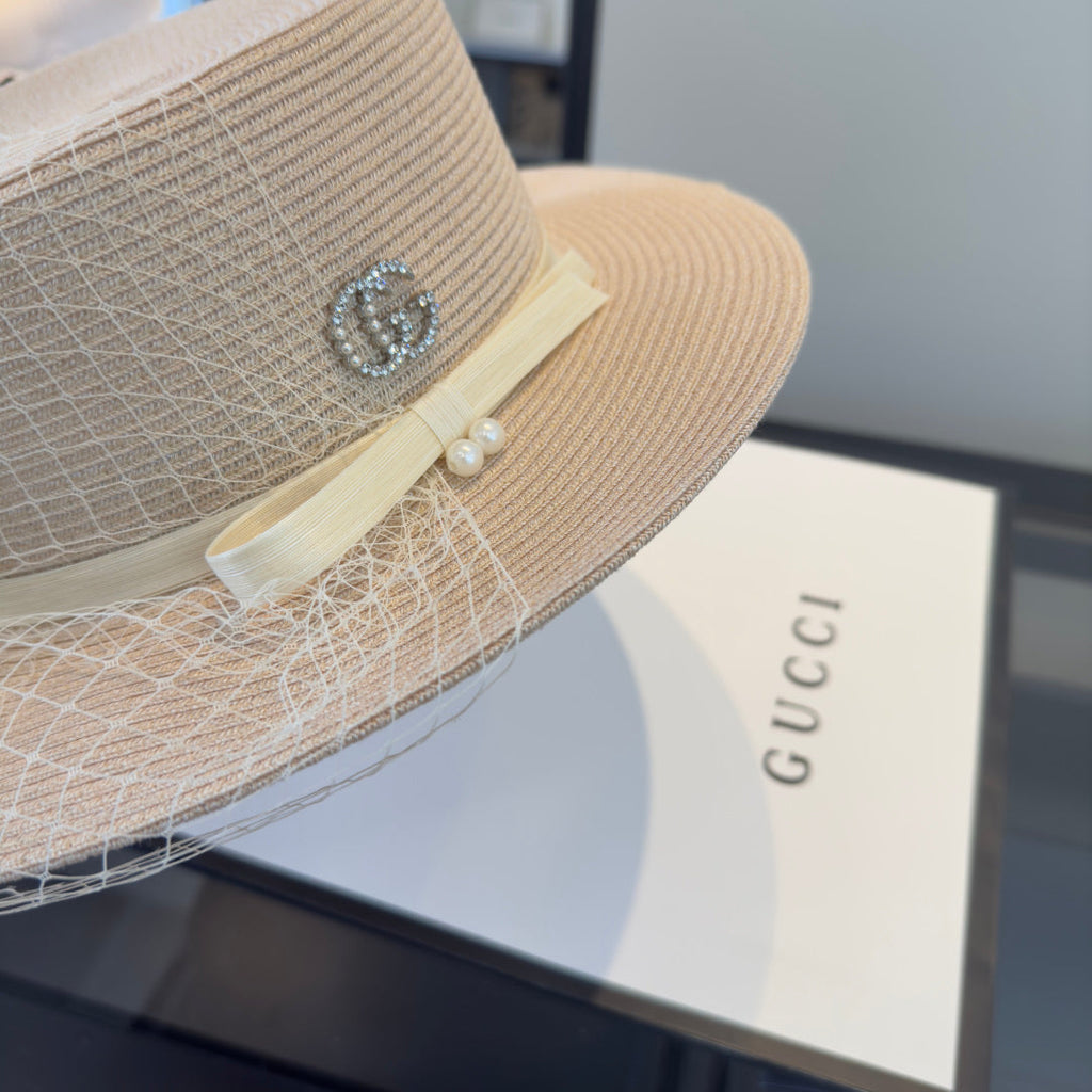GUCCI 26S WIDE-BRIMMED STRAW HAT 146