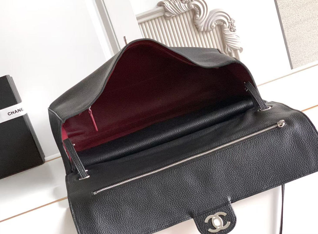 CHANEL 26S SOUPLISSIMO MAXI FLAP 39 IN BLACK GRAINED CALFSKIN SILVER HARDWARE