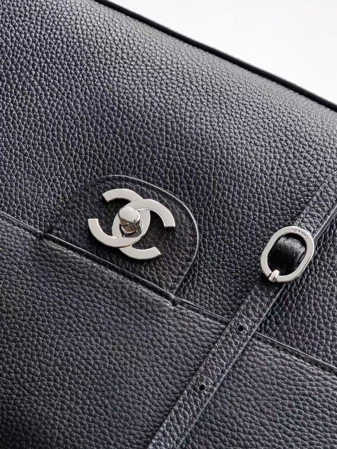 CHANEL 26S SOUPLISSIMO MAXI FLAP 39 IN BLACK GRAINED CALFSKIN SILVER HARDWARE