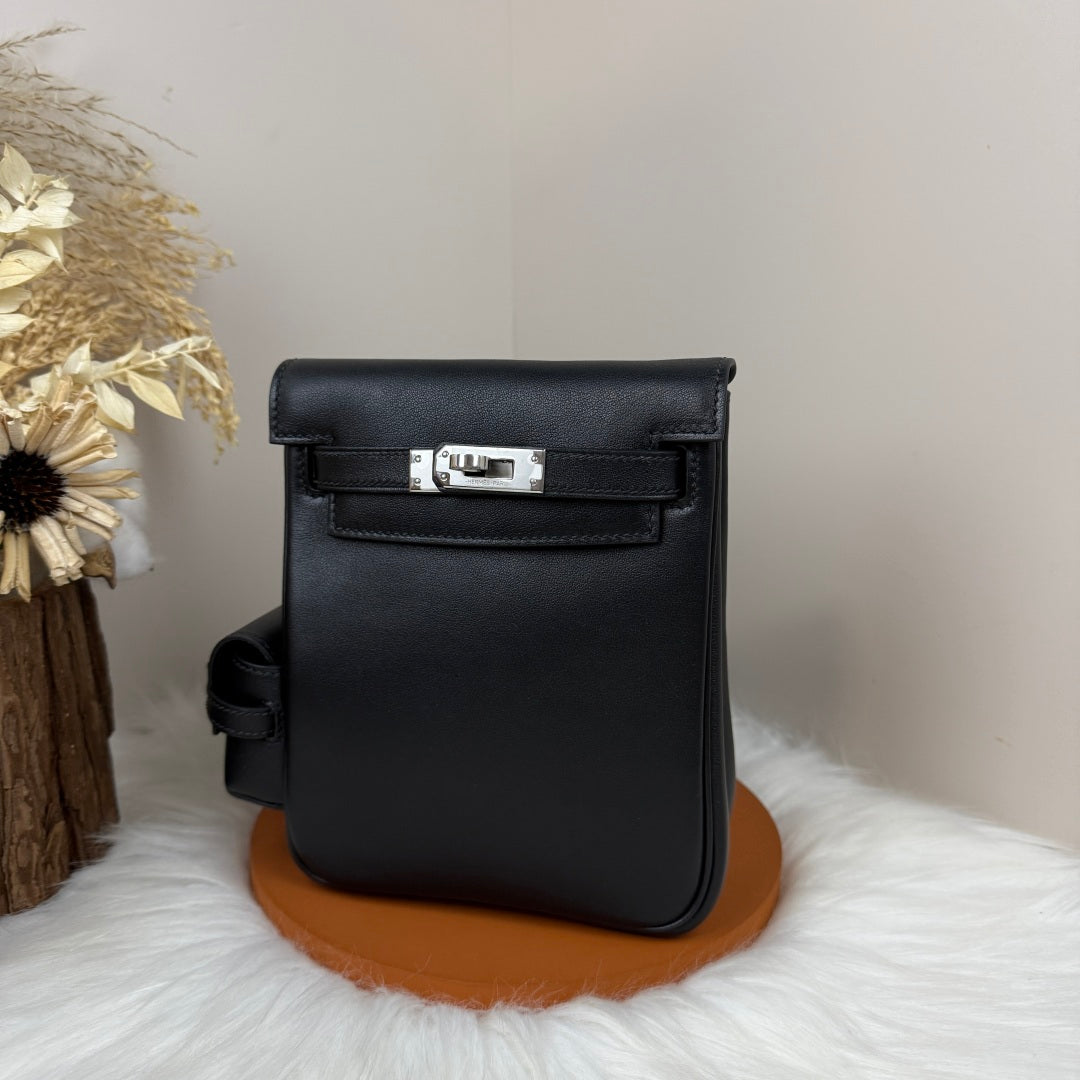 HM 25S KELLY JUMP 17 CM IN BLACK SWIFT WITH SILVER HARDWARE