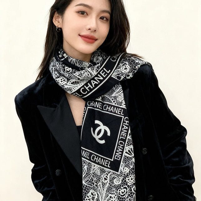 CHANEL 25S SCARF 135 CM IN CASHMERE AND SILK 943317