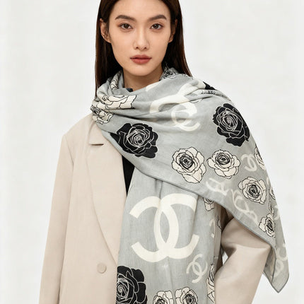CHANEL 25S SCARF 140 CM IN CASHMERE AND SILK 943334