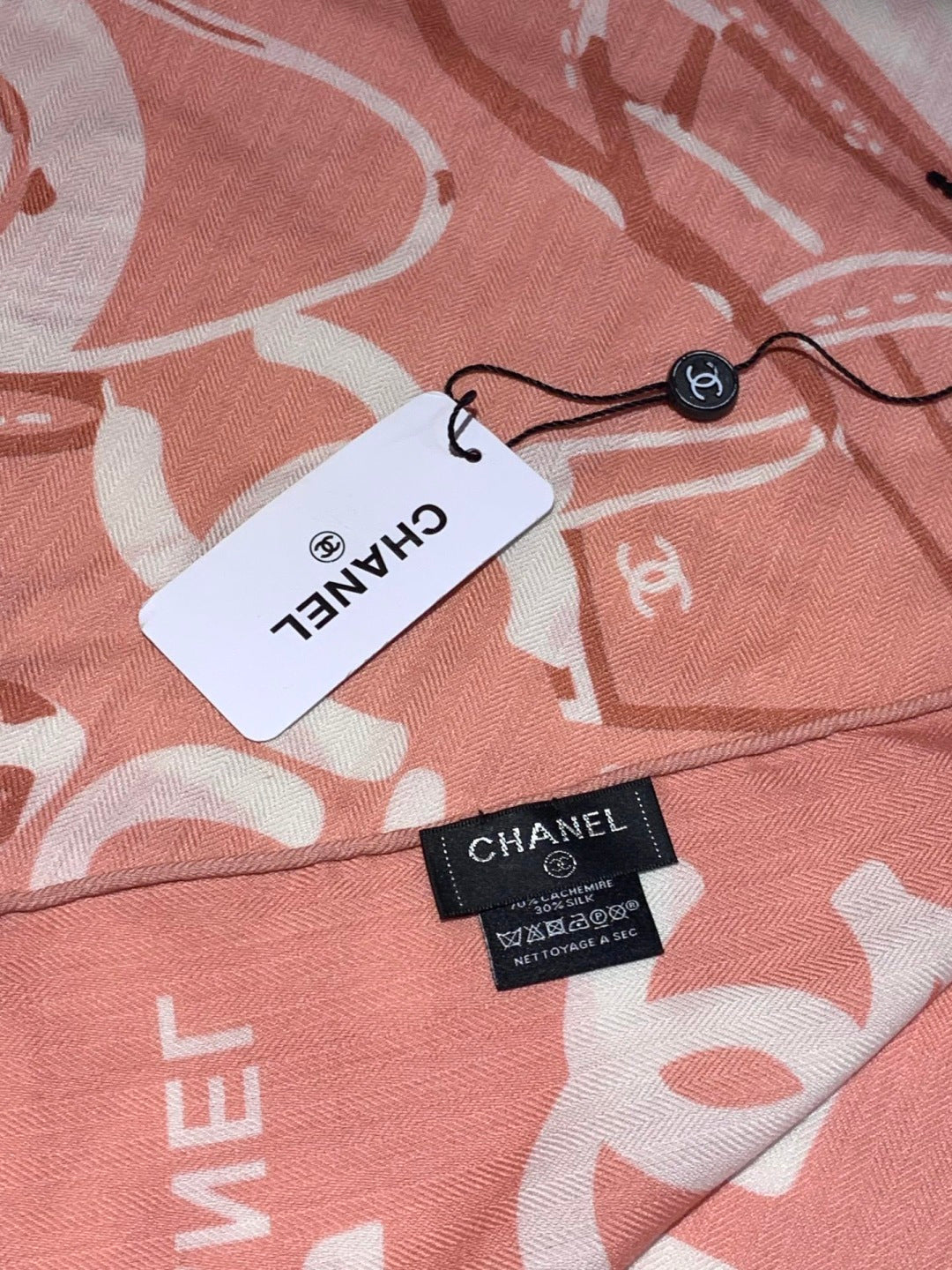 CHANEL 25S SCARF 135 IN CASHMERE 991694