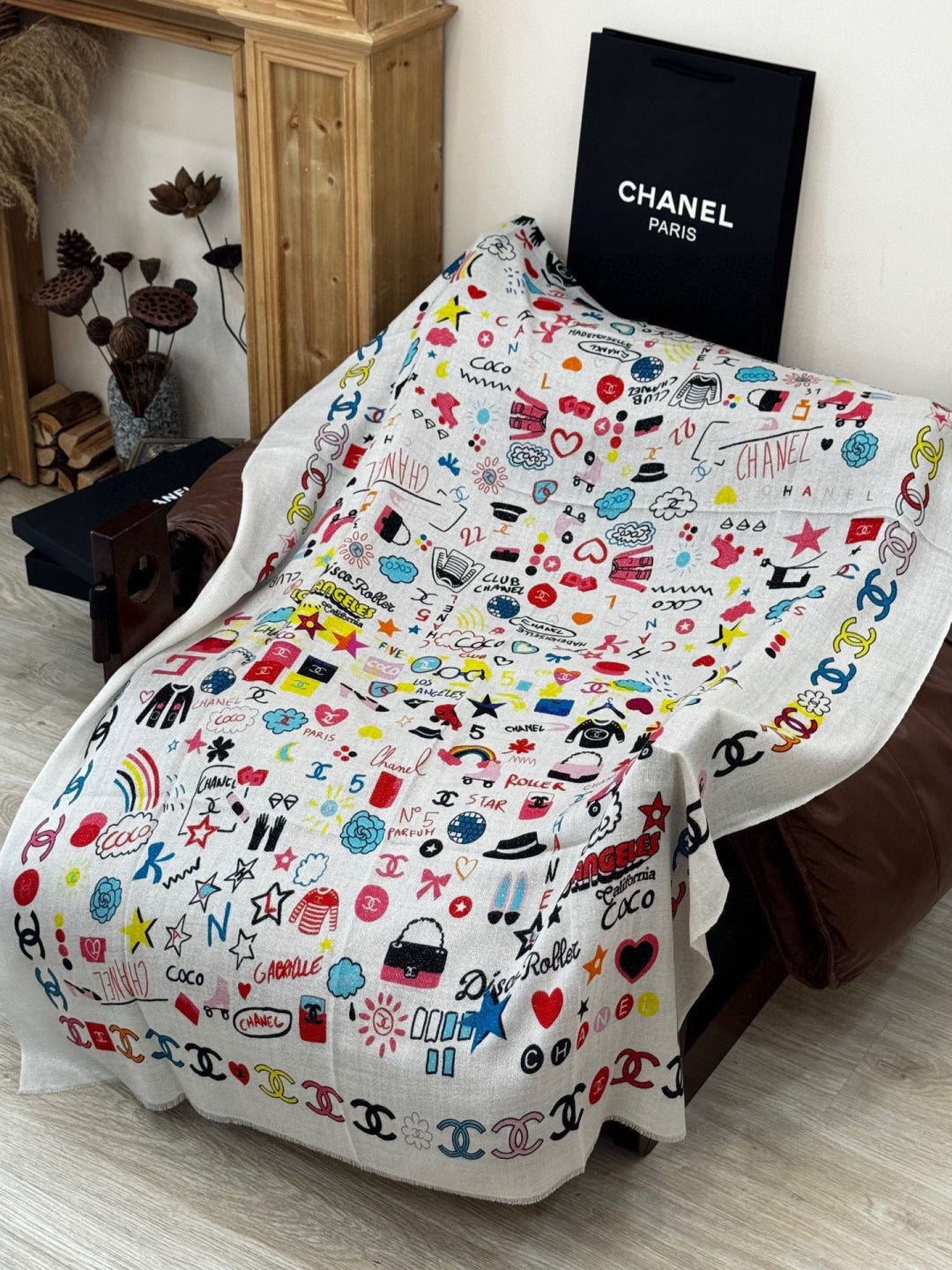 CHANEL 25S SCARF 200 IN LINEN 991722