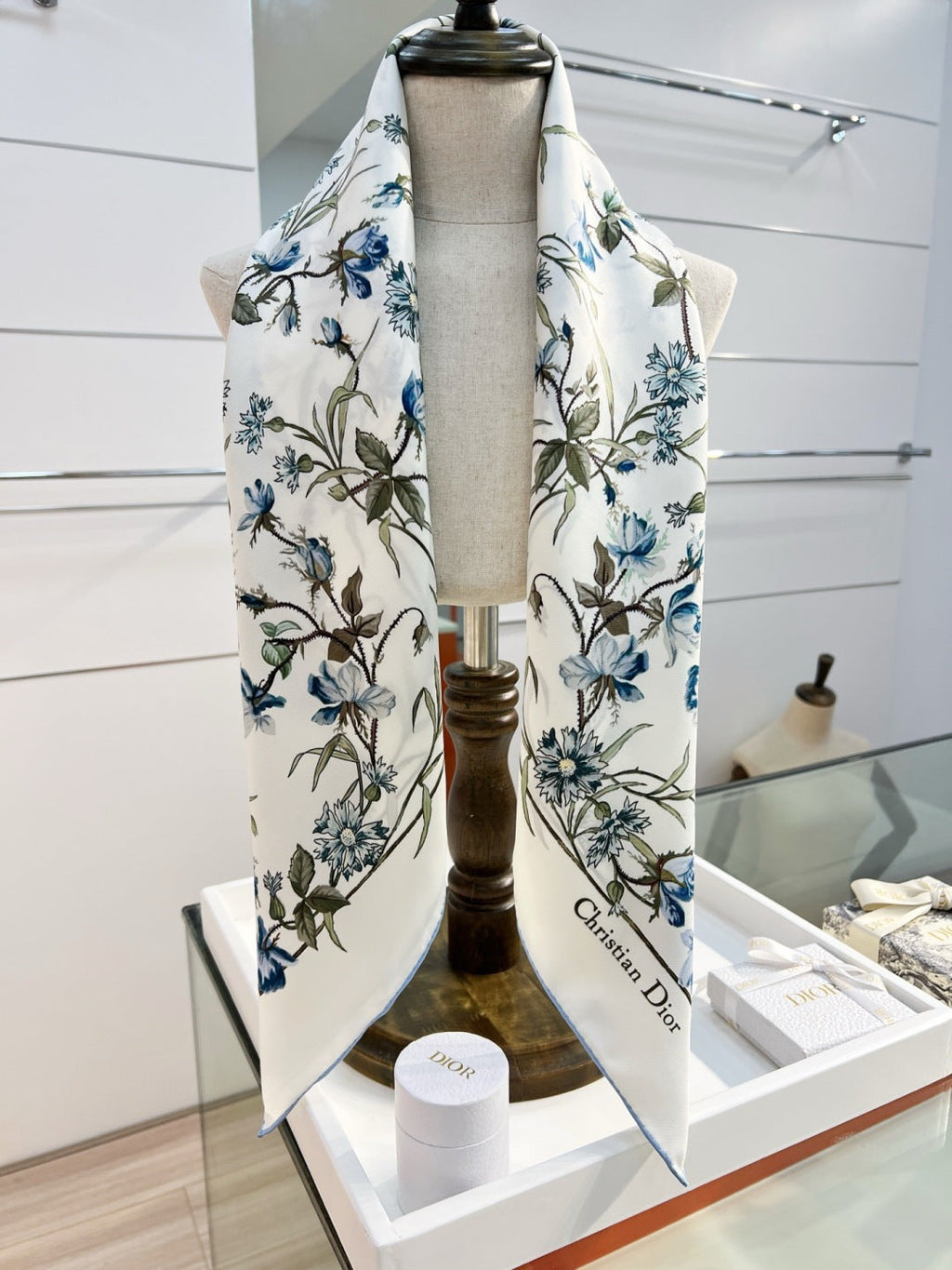 DIOR 26S SCARF 90CM IN SILK 274728