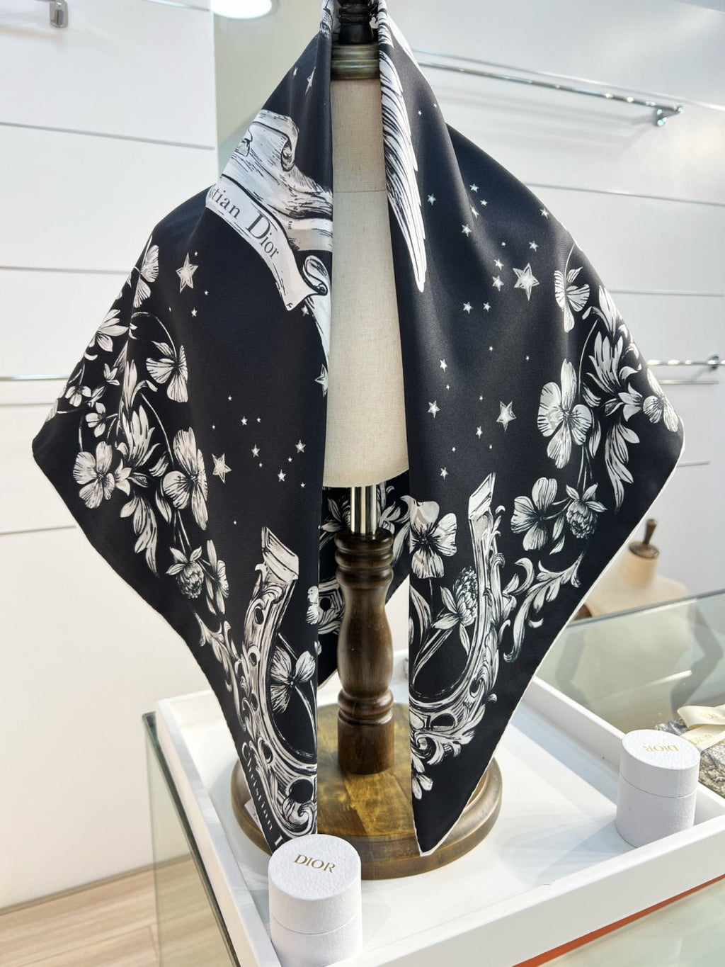 DIOR 26S SCARF 90CM IN SILK 274733