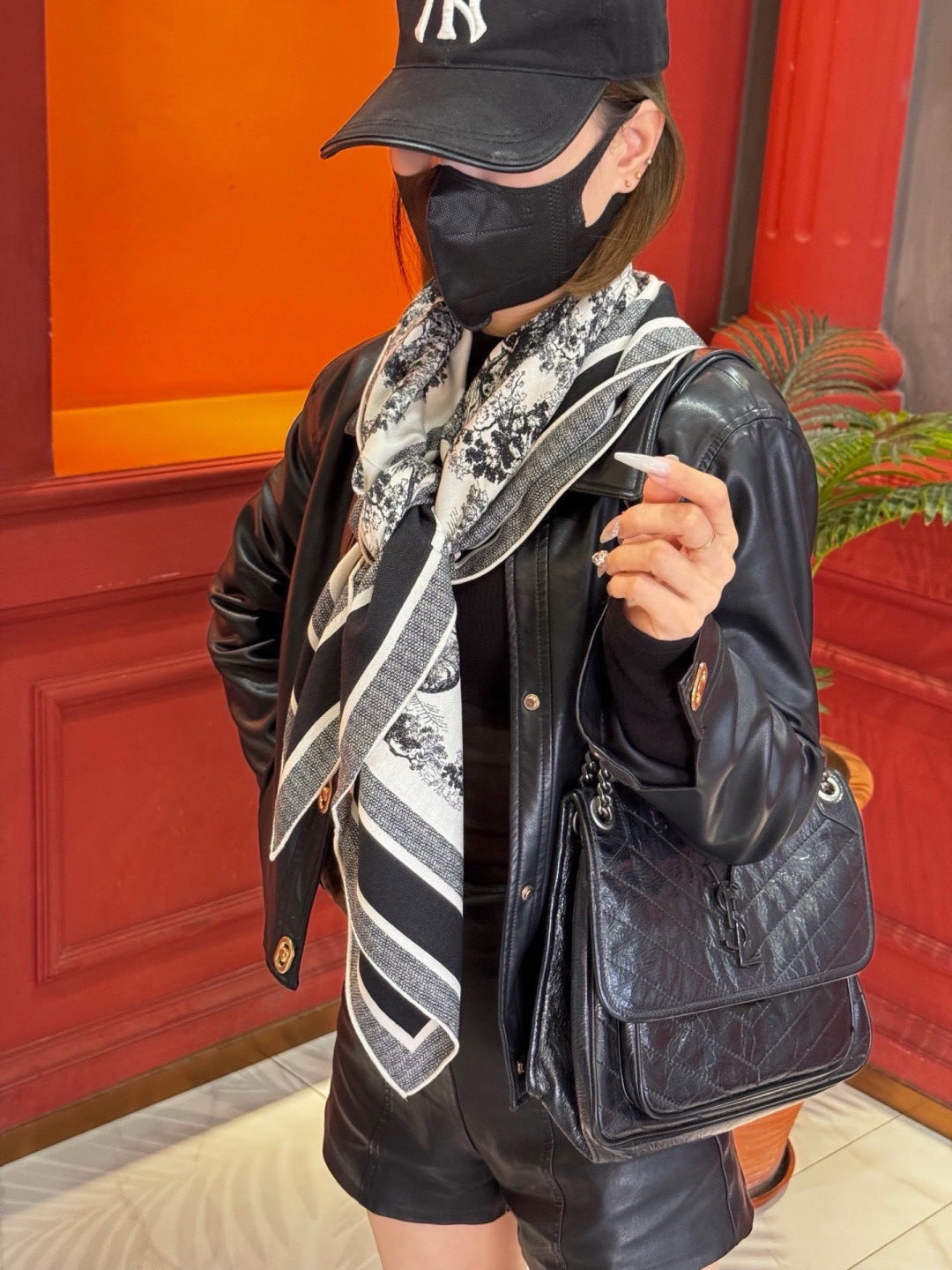 DIOR 26S SCARF 110CM IN WOOL & CASHMERE 300235