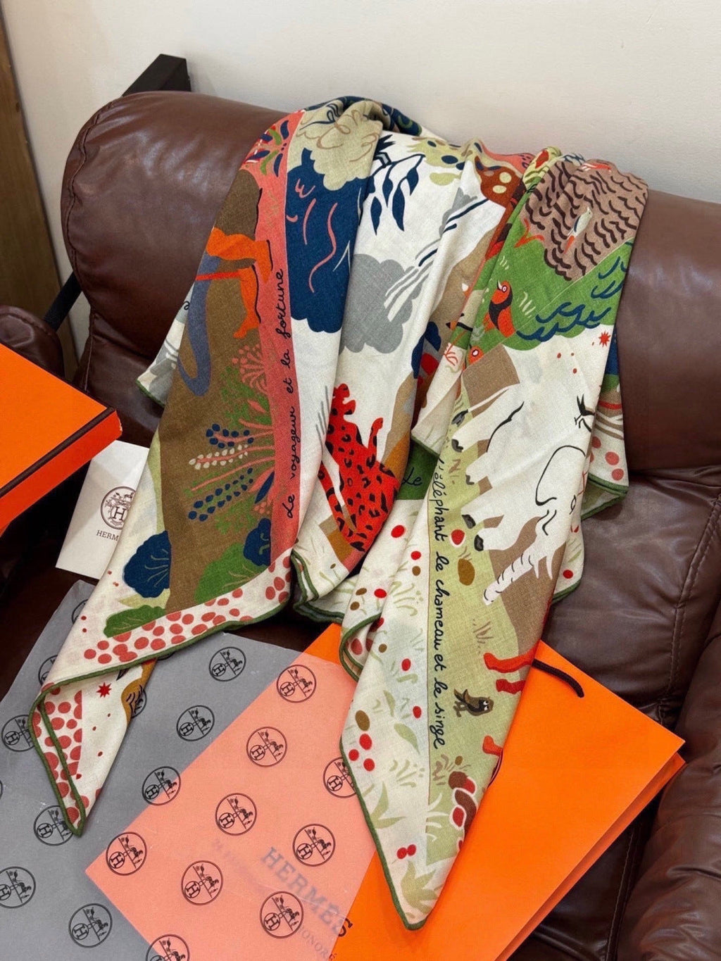 HERMES 26S SCARF 140 IN CASHMERE AND SILK 303102