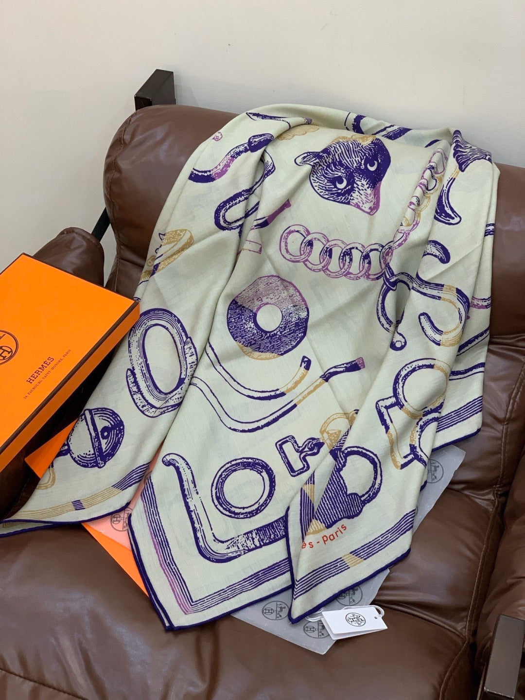 HERMES 26S SCARF 140 IN CASHMERE AND SILK 303155