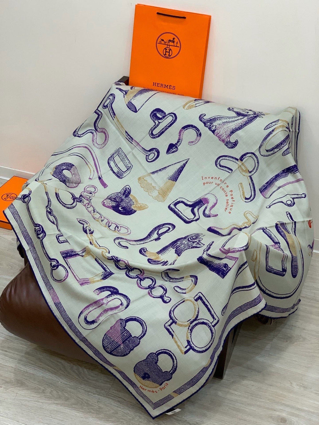 HERMES 26S SCARF 140 IN CASHMERE AND SILK 303155