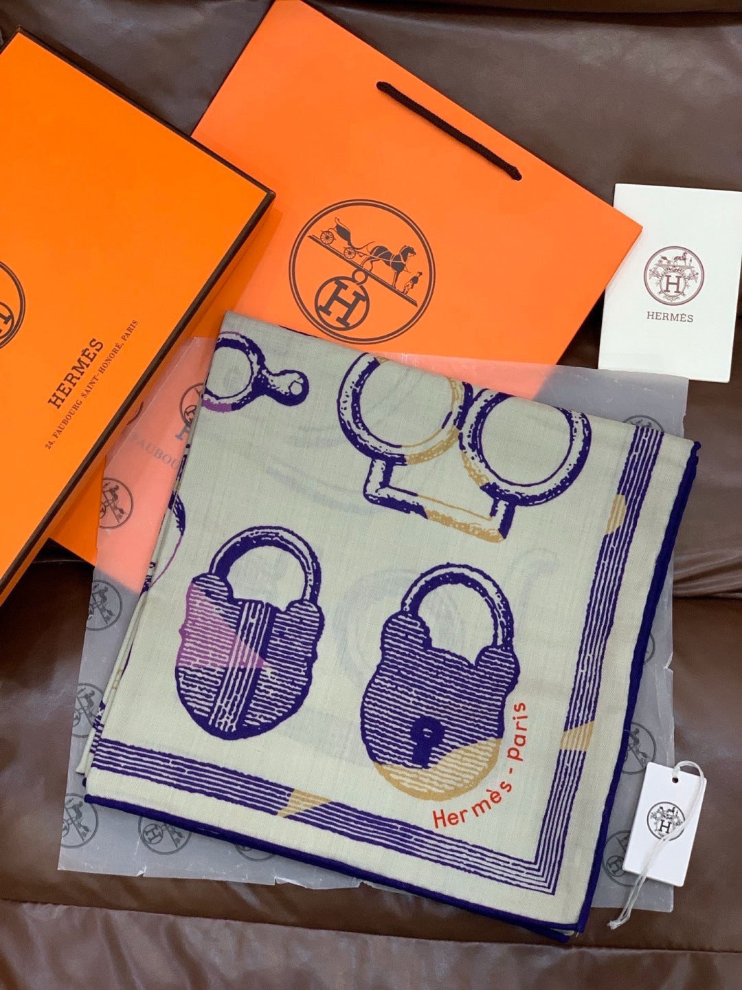 HERMES 26S SCARF 140 IN CASHMERE AND SILK 303155