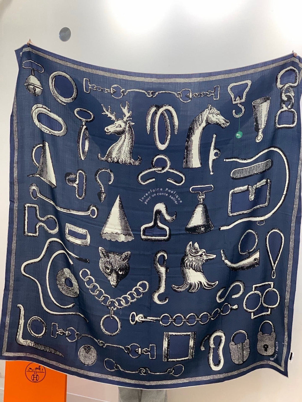 HERMES 26S SCARF 140 IN CASHMERE AND SILK 303157