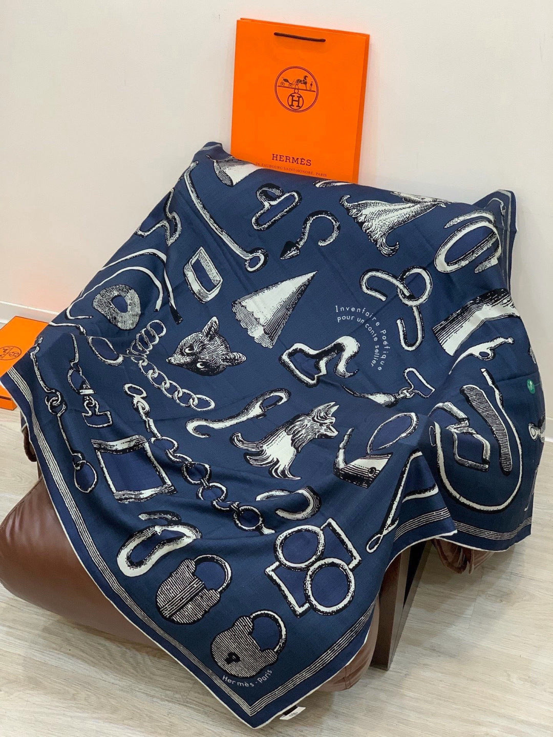 HERMES 26S SCARF 140 IN CASHMERE AND SILK 303157