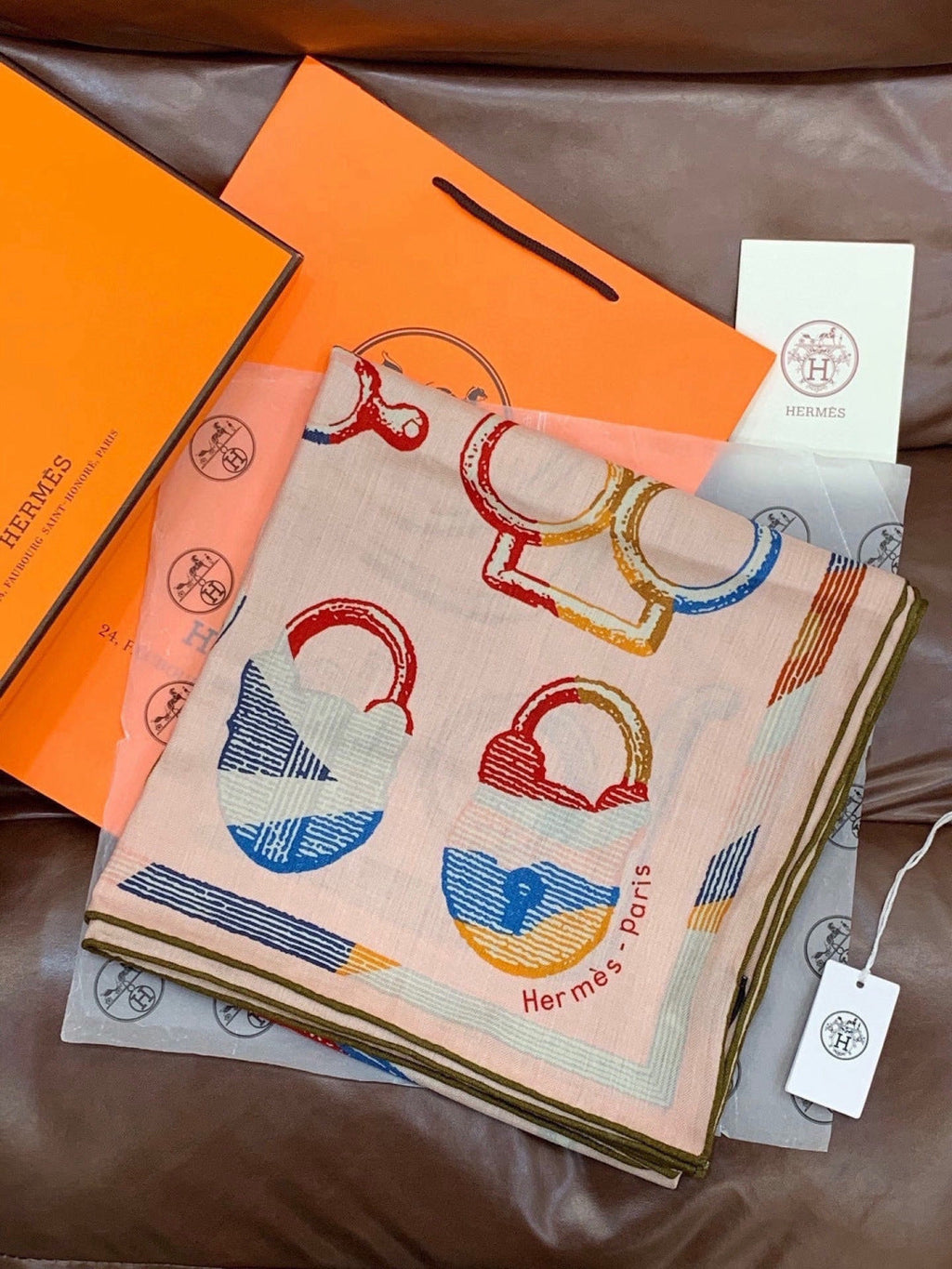 HERMES 26S SCARF 140 IN CASHMERE AND SILK 303158