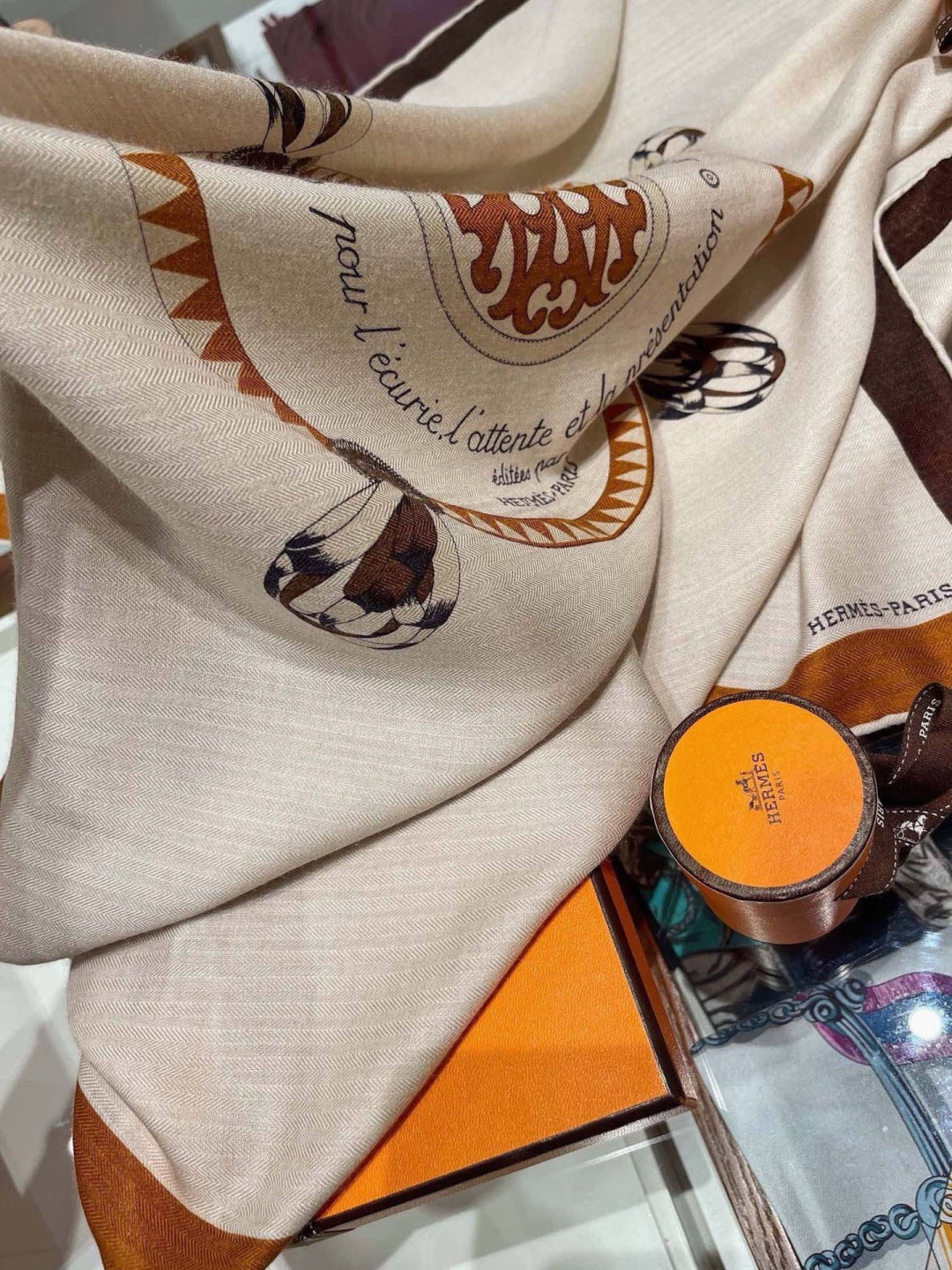 HERMES 26S SCARF 140 IN CASHMERE AND SILK 304240