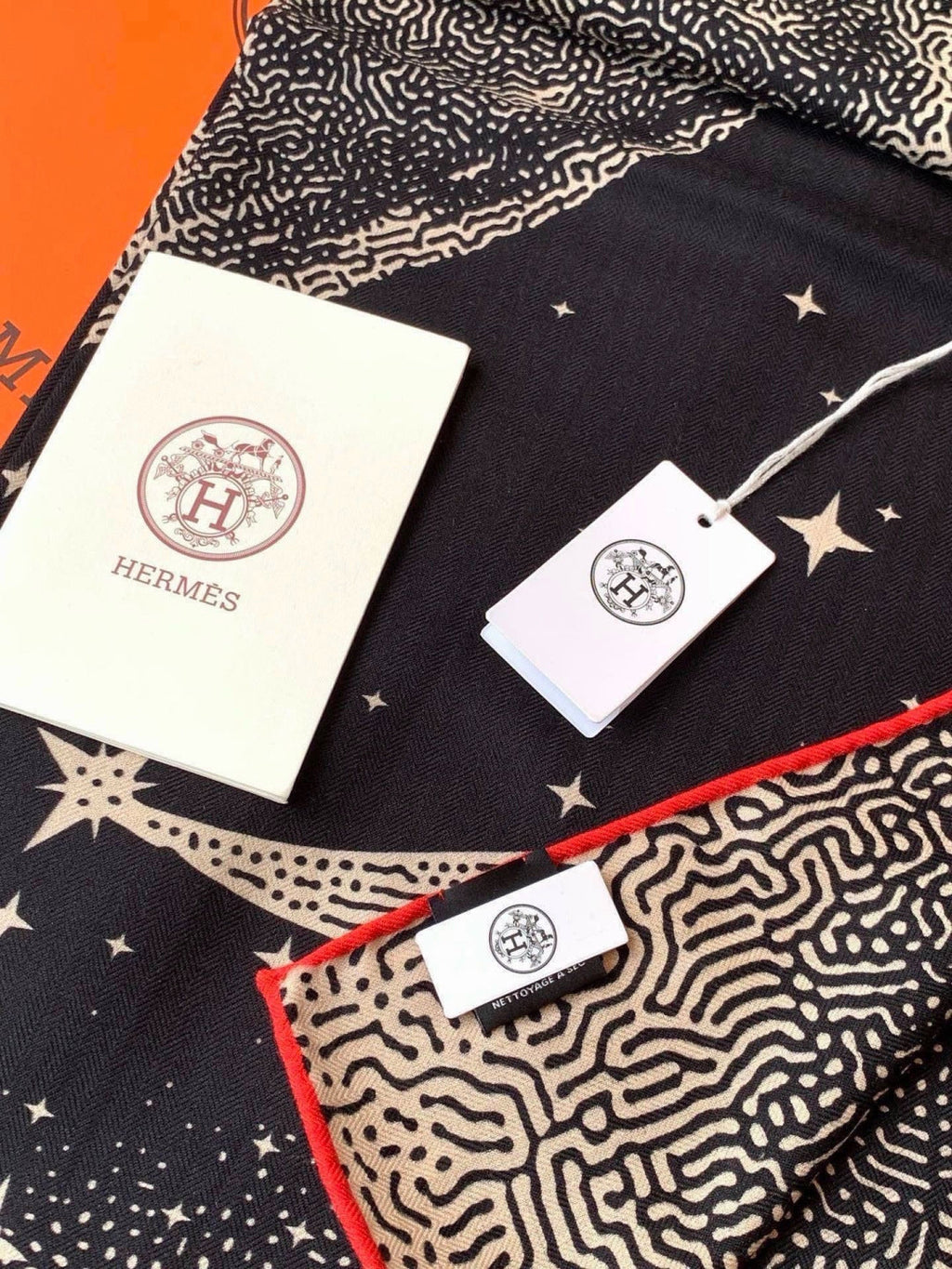 HERMES 26S SCARF 140 IN CASHMERE AND SILK 304678