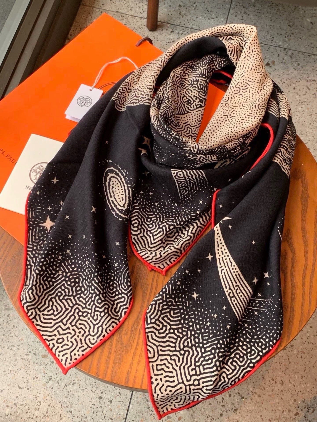 HERMES 26S SCARF 140 IN CASHMERE AND SILK 304678