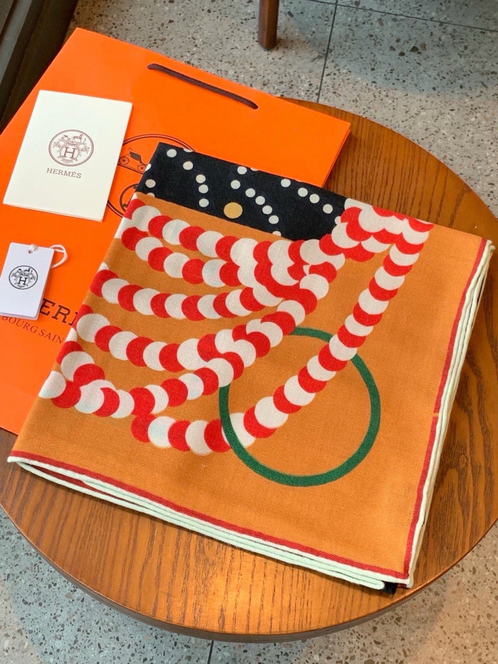 HERMES 26S SCARF 140 IN CASHMERE AND SILK 304707