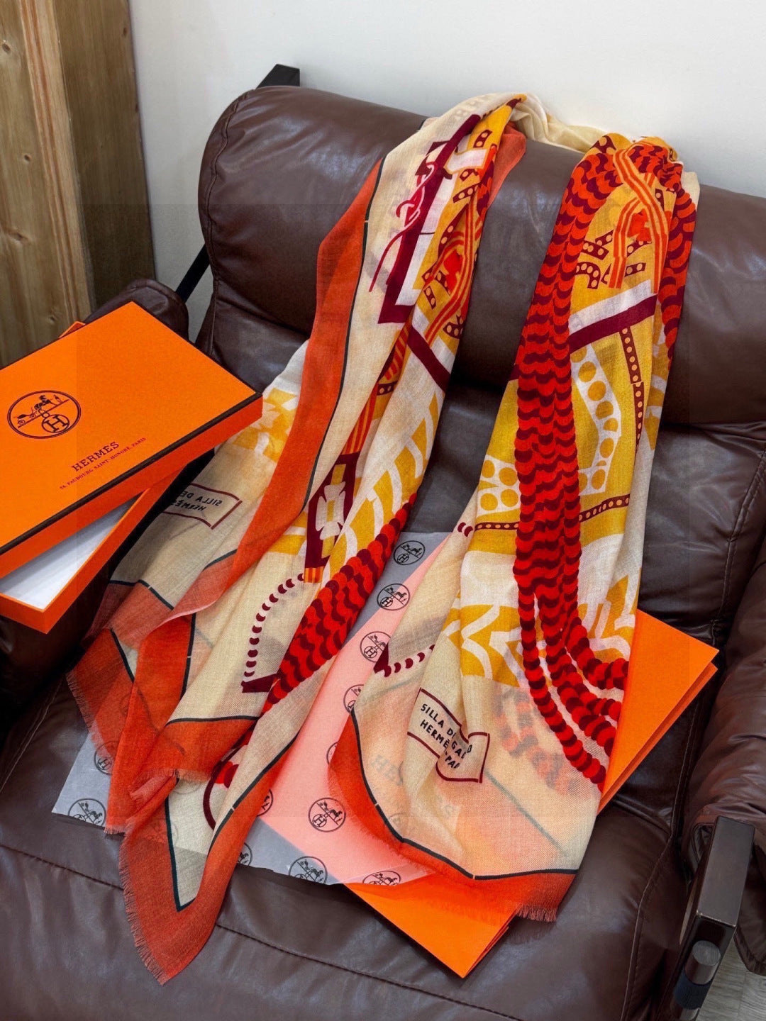 HERMES 26S LONG SCARF 200 IN CASHMERE AND SILK 306085