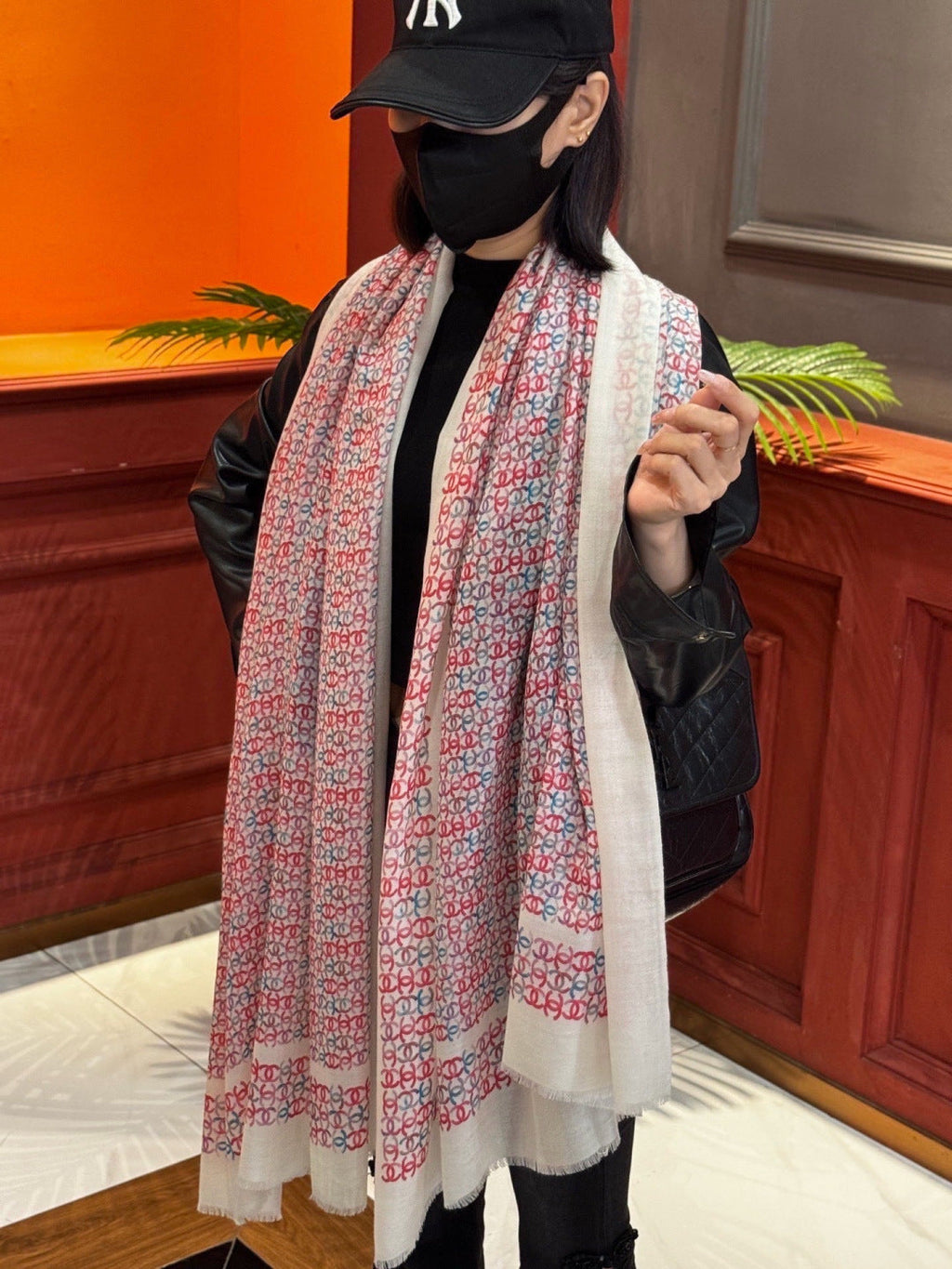 CHANEL 26S SCARF 200 IN CASHMERE AND SILK 306089