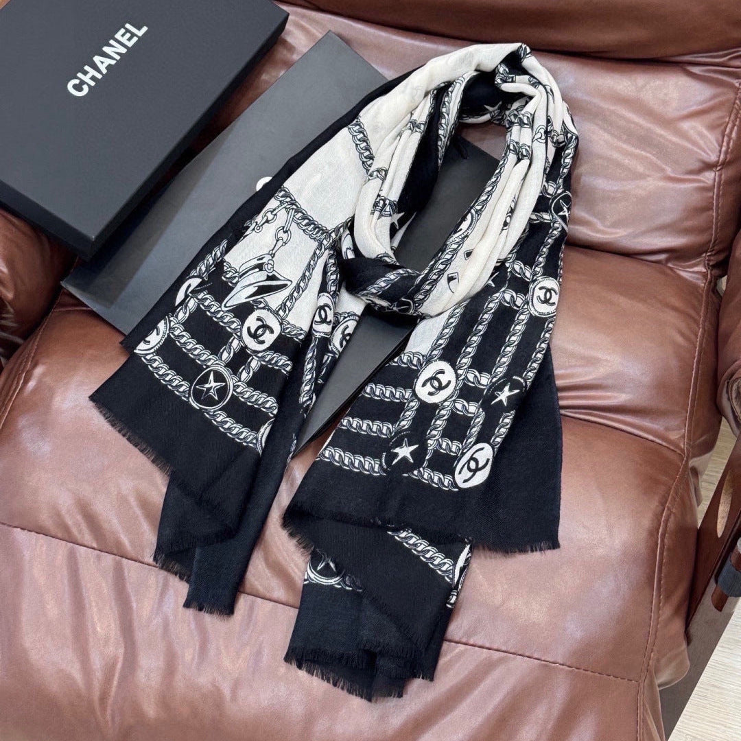CHANEL 26S SCARF 200 IN CASHMERE AND SILK 306103