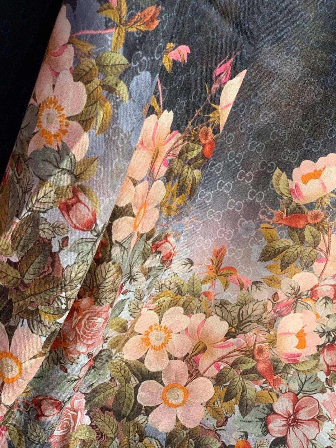 GUCCI 26S SCARF 200 IN CASHMERE AND SILK 306108