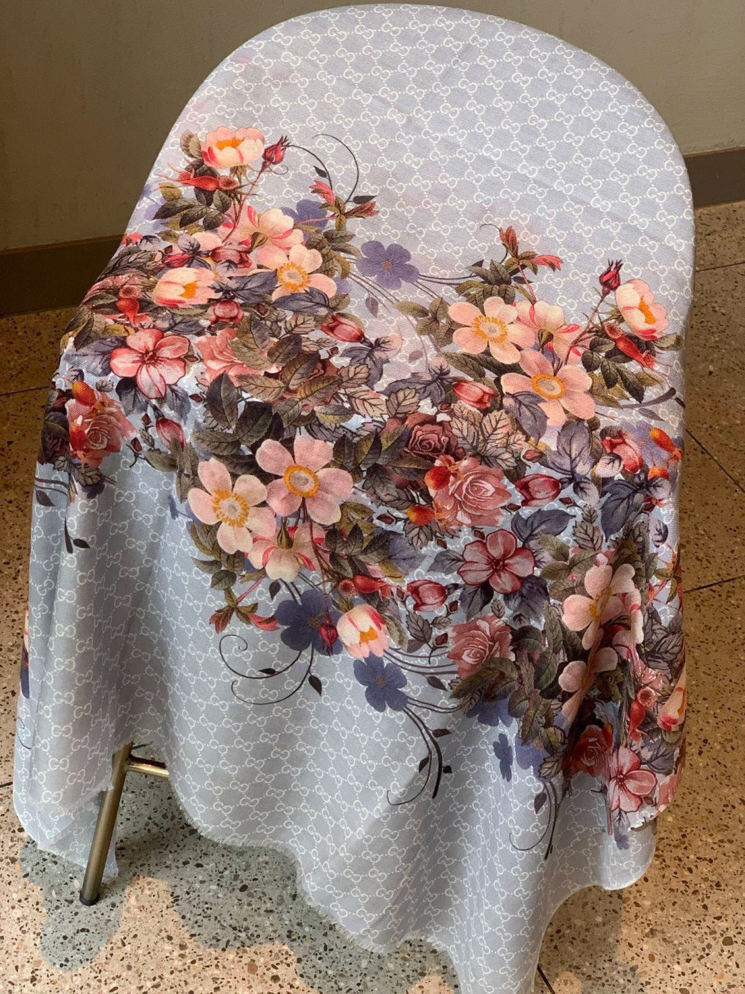 GUCCI 26S SCARF 200 IN CASHMERE AND SILK 306109
