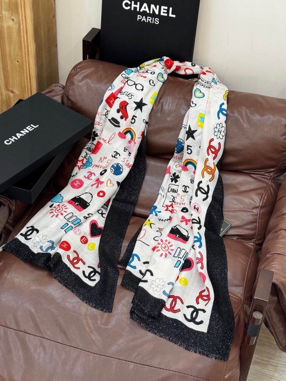 CHANEL 26S SCARF 200 IN CASHMERE AND SILK 307210
