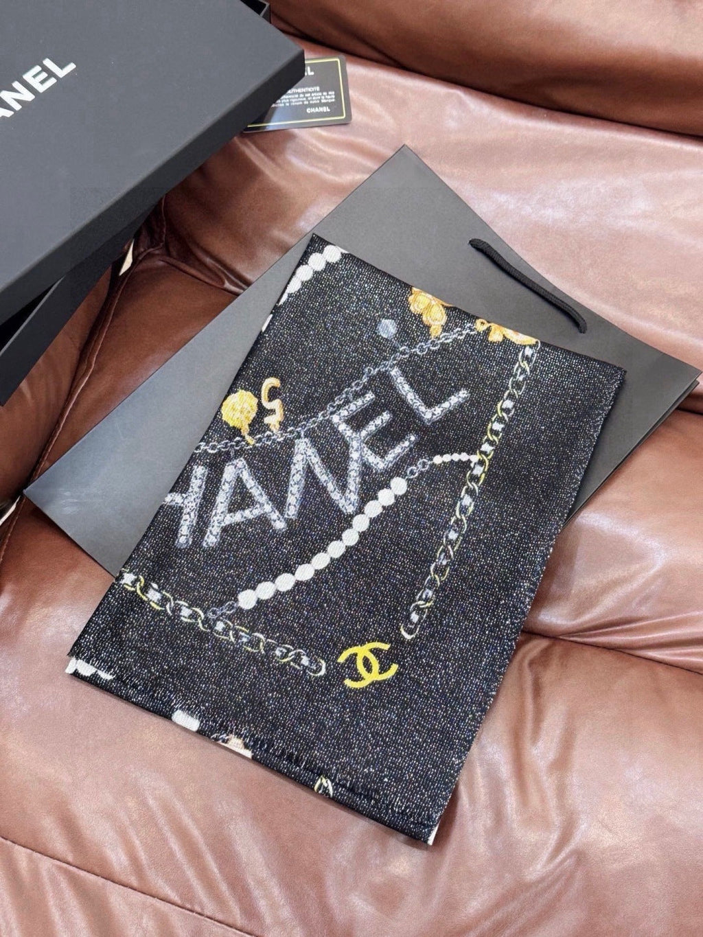 CHANEL 26S SCARF 200 IN CASHMERE AND SILK 307227