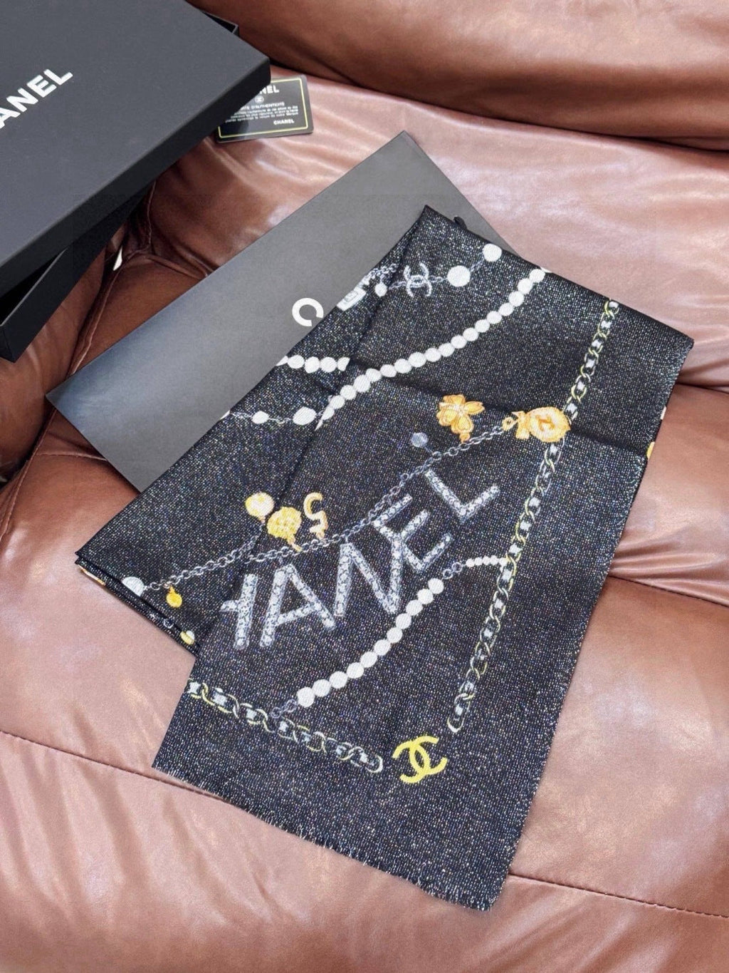 CHANEL 26S SCARF 200 IN CASHMERE AND SILK 307227