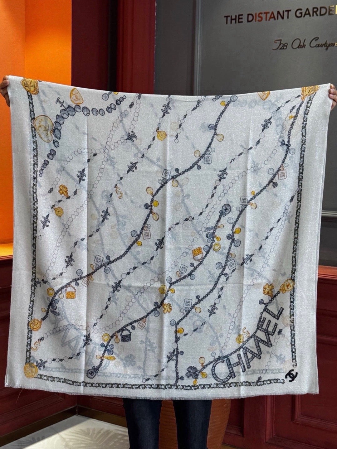 CHANEL 26S SCARF 200 IN CASHMERE AND SILK 307228