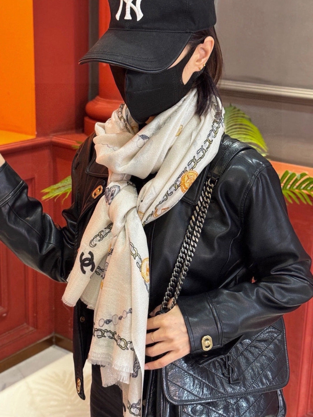 CHANEL 26S SCARF 200 IN CASHMERE AND SILK 307228