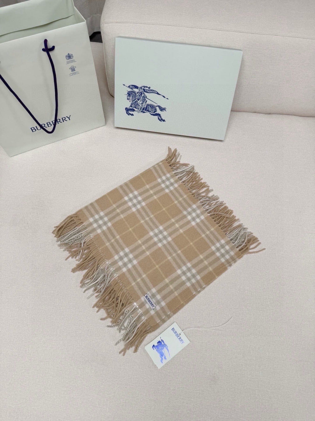 BURBERRY 26S SCARF 155CM IN CASHMERE 309947