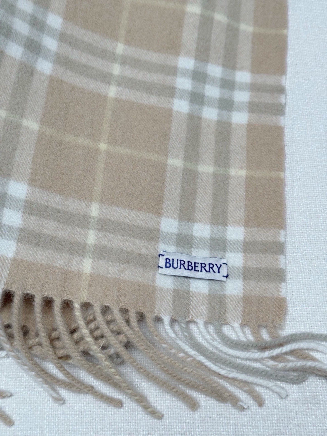 BURBERRY 26S SCARF 155CM IN CASHMERE 309947