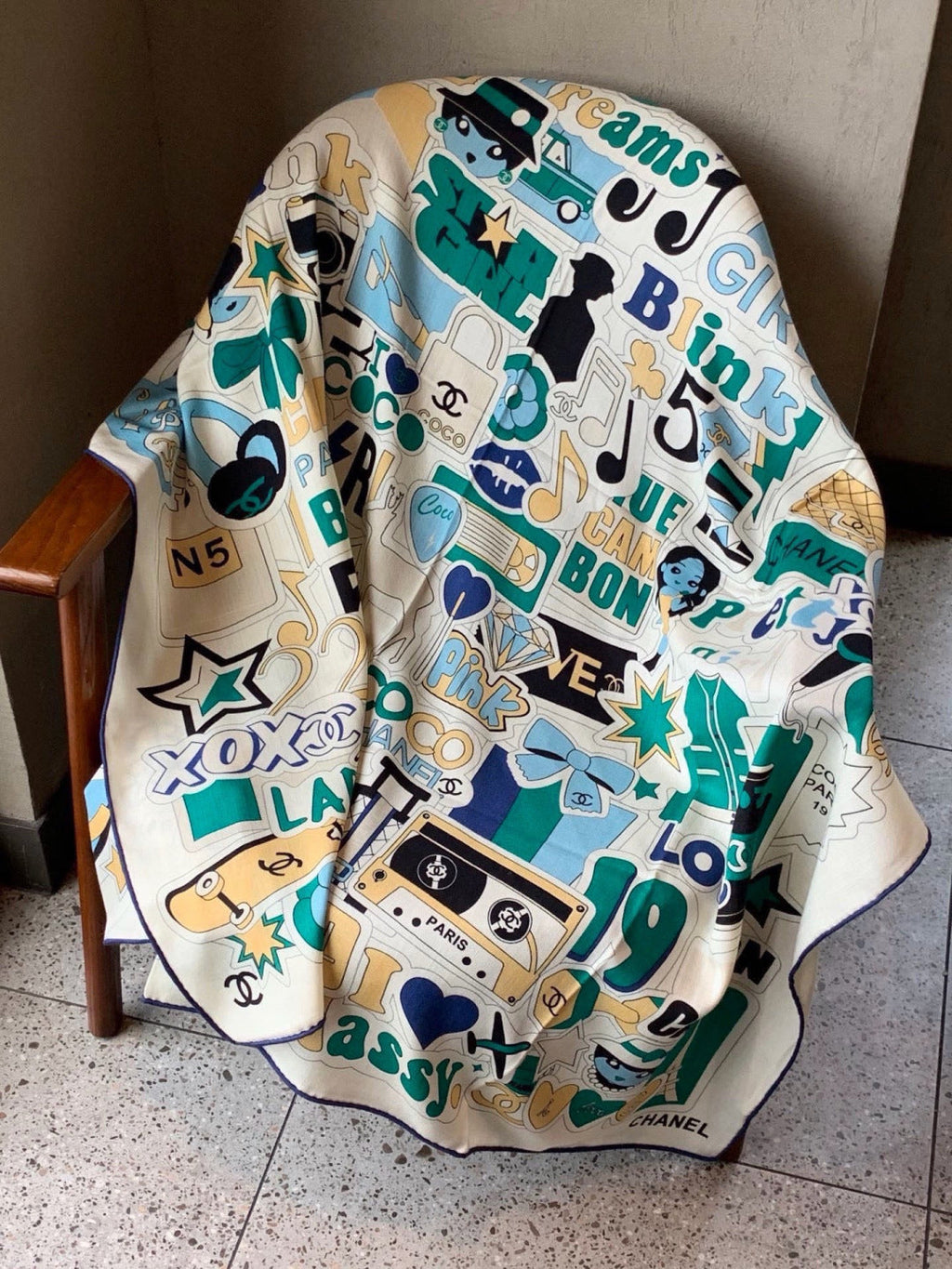 CHANEL 26S SCARF 135 IN CASHMERE AND SILK 309868
