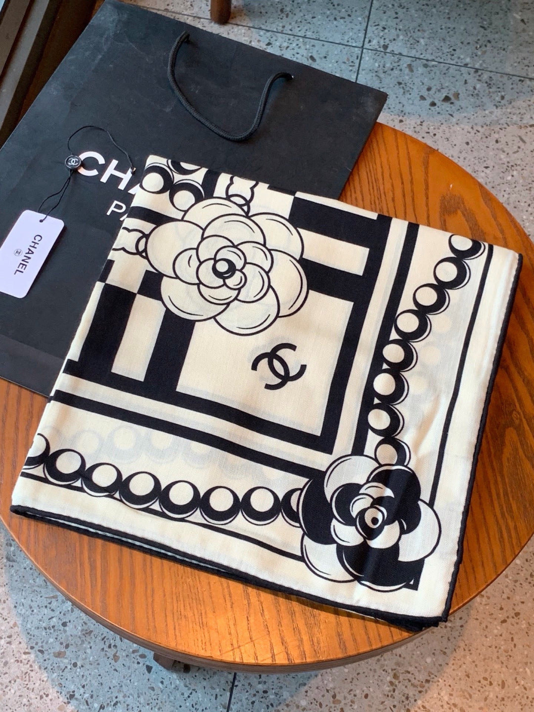 CHANEL 26S SCARF 135 IN CASHMERE AND SILK 309893