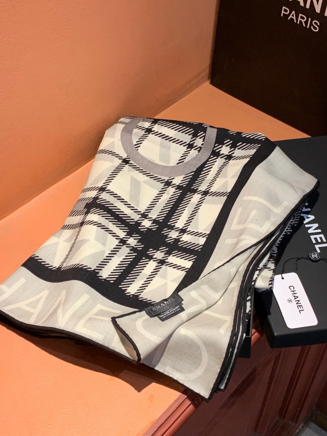 CHANEL 26S SCARF 135 IN CASHMERE AND SILK 309901